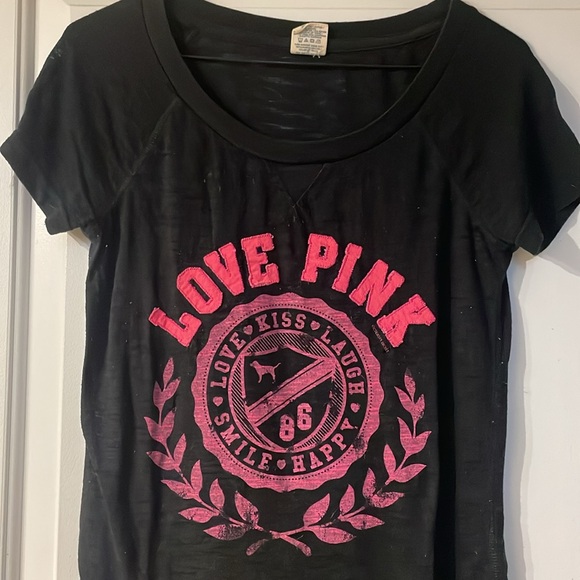 Victoria’s Secret pink tee - Picture 2 of 2